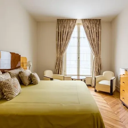Luxury Spacious Flat With Ac, Eiffel Tower View Appartamento Parigi
