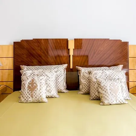 Luxury Spacious Flat With Ac, Eiffel Tower View Appartamento Parigi