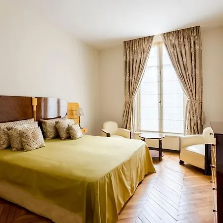 Luxury Spacious Flat With Ac, Eiffel Tower View *