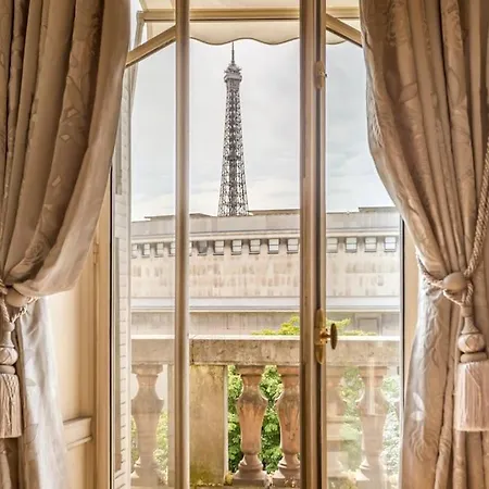 Luxury Spacious Flat With Ac, Eiffel Tower View Apartamento Paris